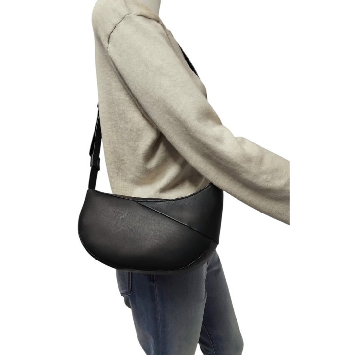 Aunts & Uncles Orchid Halfmoon Bag S jet black